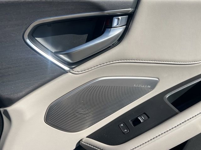 Used 2025 Acura RDX SH-AWD w/ Advance Package image 34