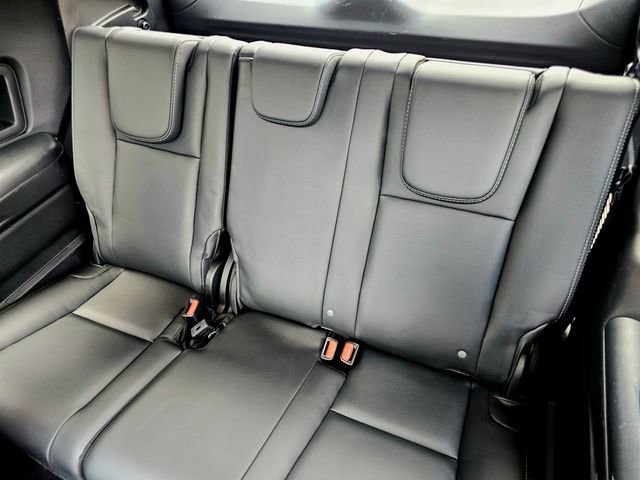 Used 2023 Subaru Ascent Limited w/ Technology Package image 25