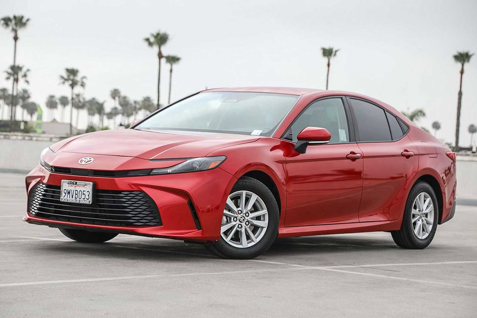 Certified 2025 Toyota Camry LE w/ Convenience Package video 1