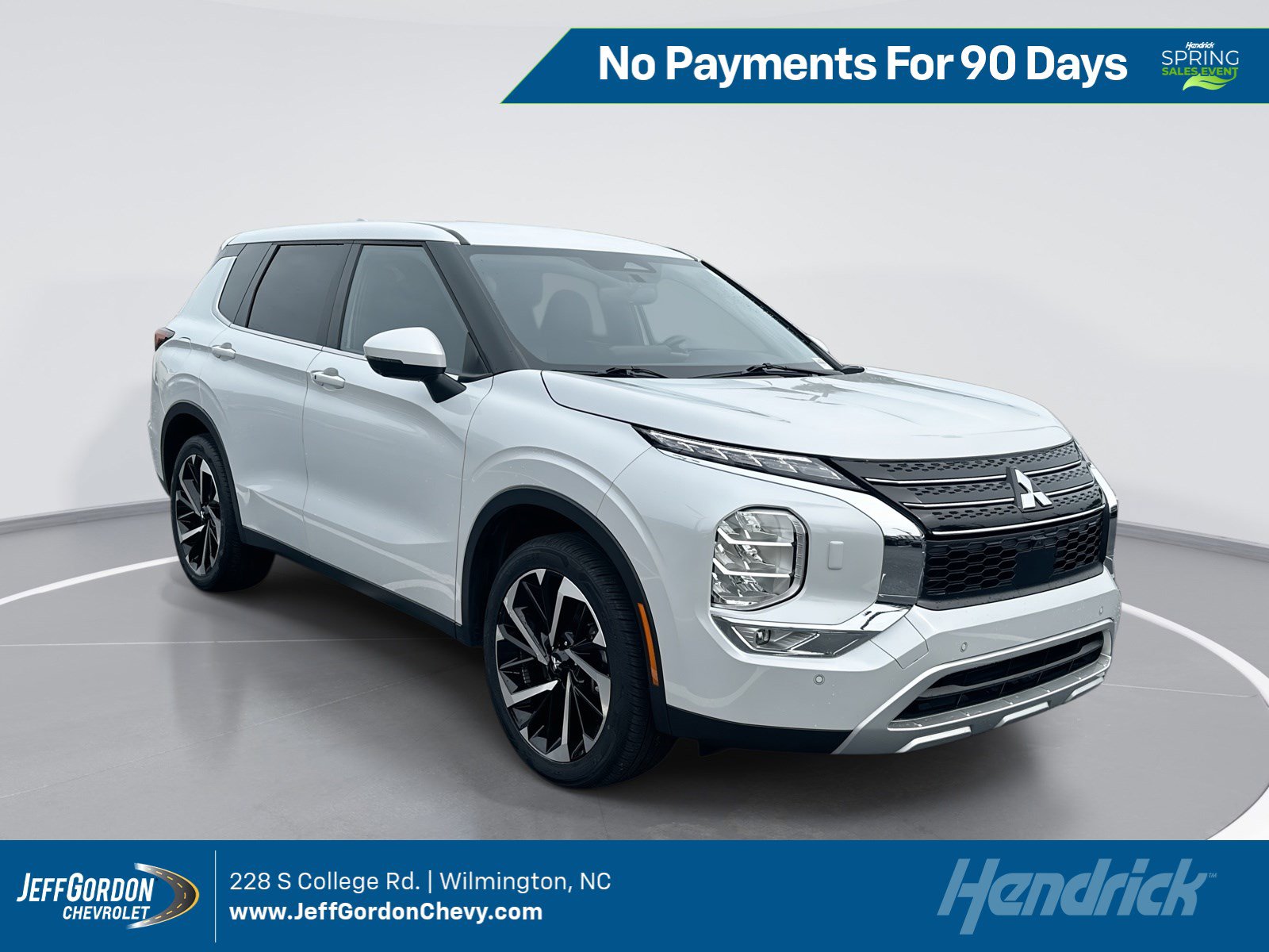 Used 2024 Mitsubishi Outlander SE Black Edition