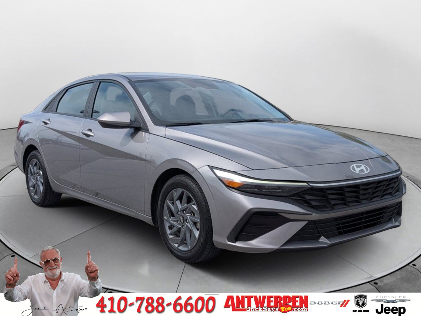 Used 2024 Hyundai Elantra SEL FWD video 1