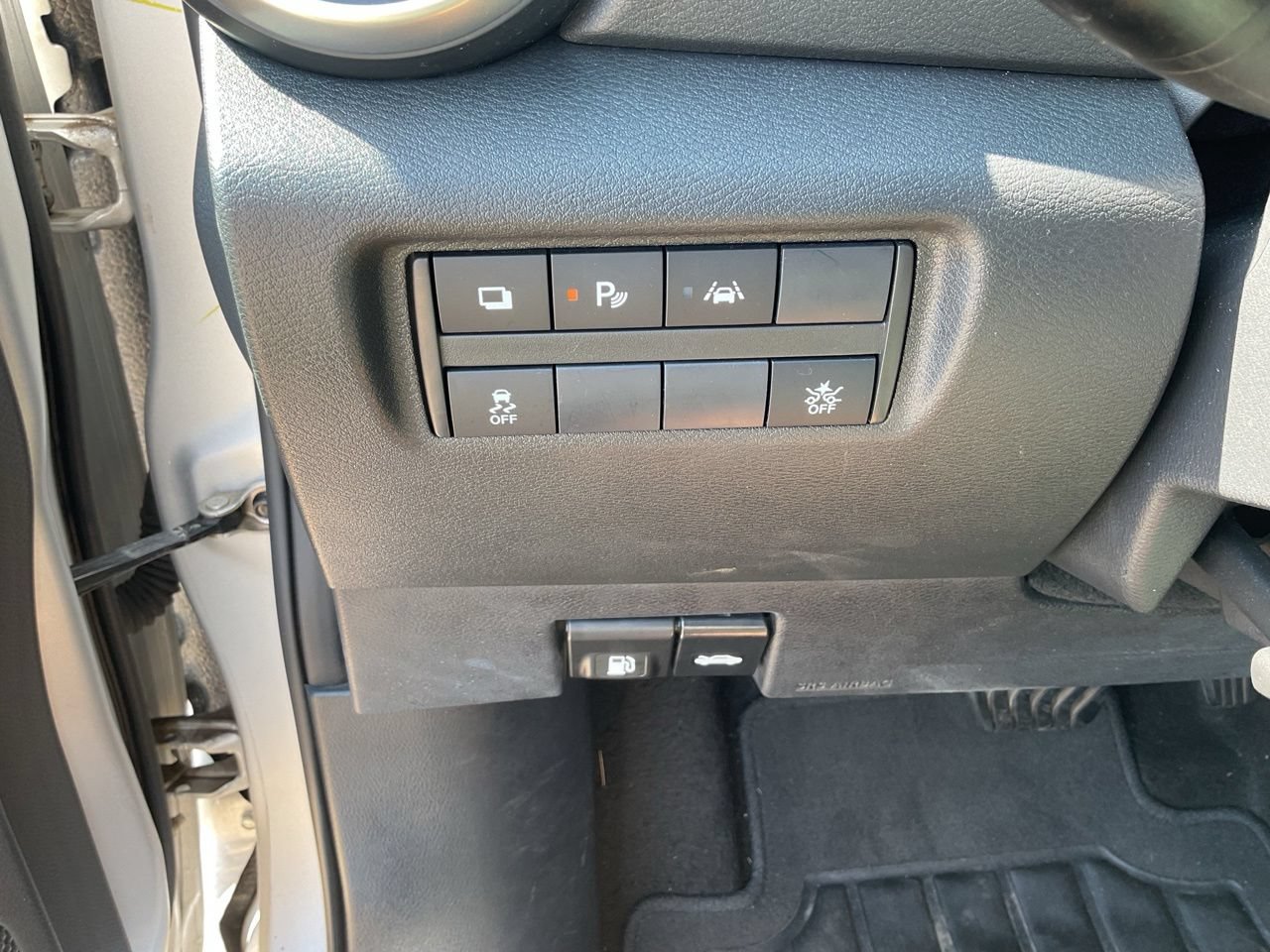 Used 2024 Nissan Versa S FWD image 17