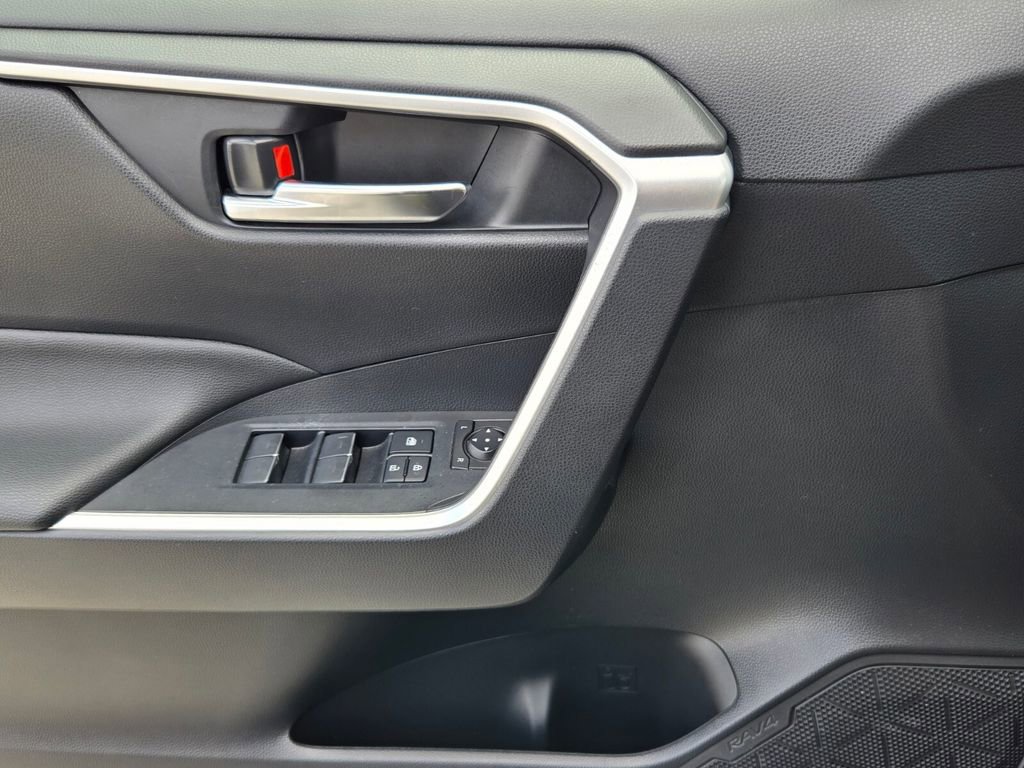 Used 2023 Toyota RAV4 SE w/ SE Grade Weather Package image 28