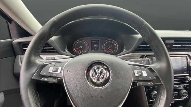Used 2020 Volkswagen Passat 2.0T R-Line FWD image 16