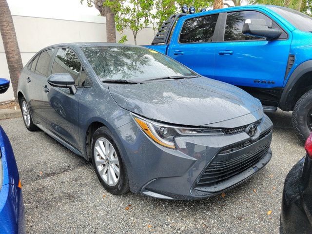 Used 2023 Toyota Corolla LE w/ LE Premium Package image 11