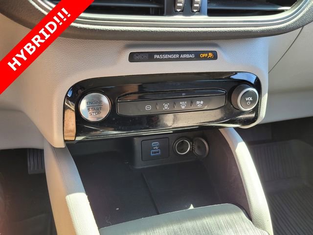 Used 2023 Ford Escape SE image 21