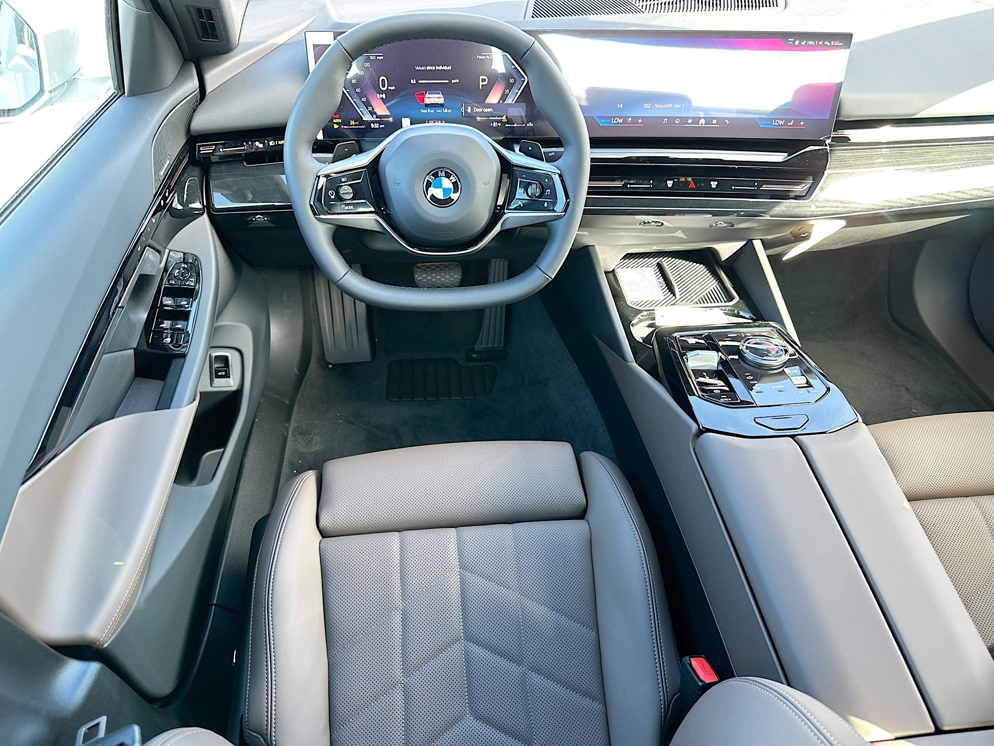 New 2026 BMW 530i RWD image 17