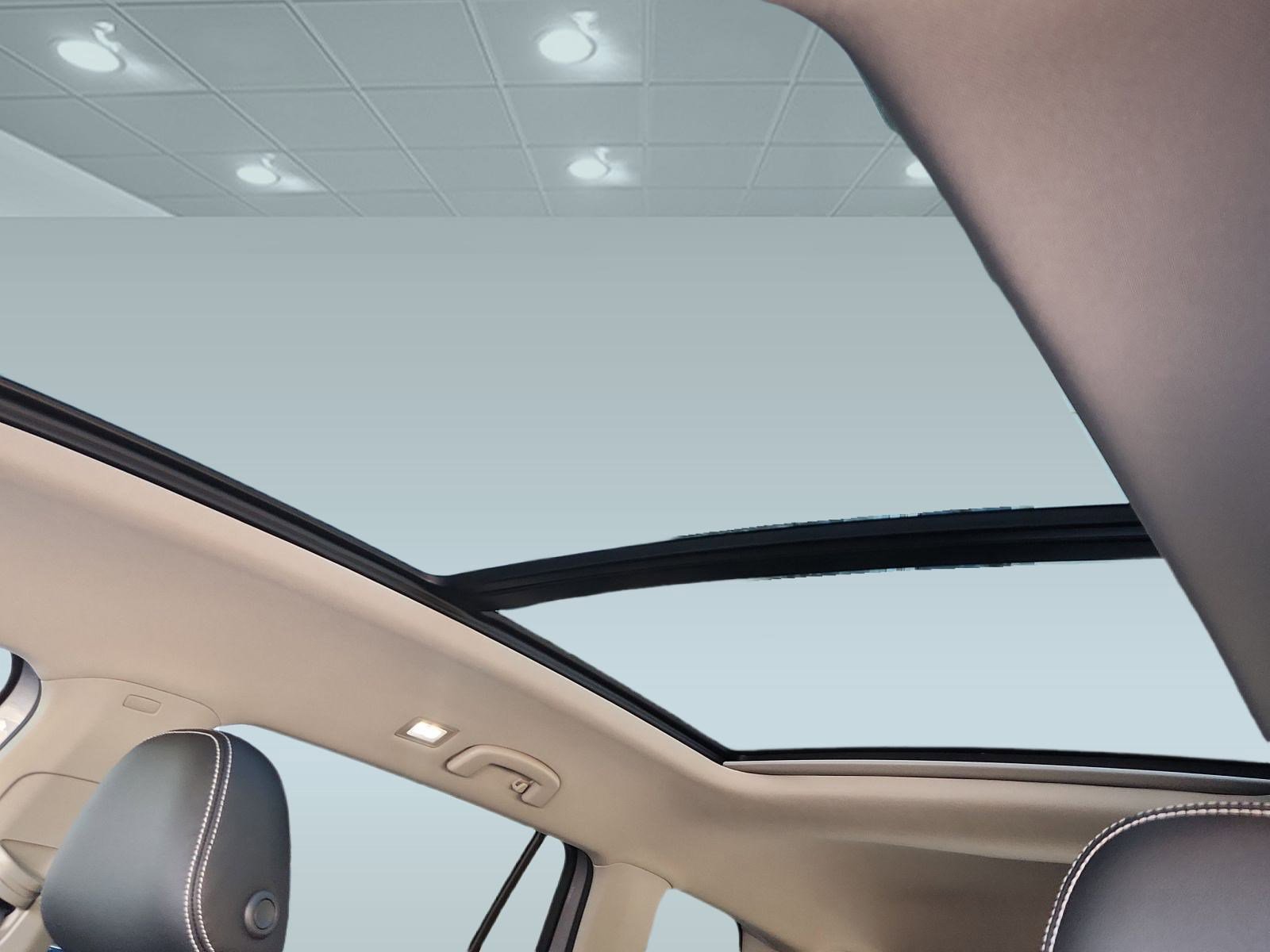 New 2025 Volkswagen Atlas SEL image 27
