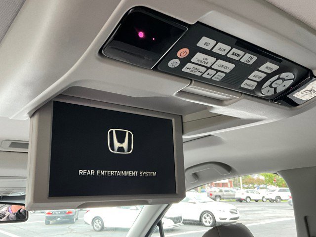 Used 2017 Honda Pilot Touring image 37