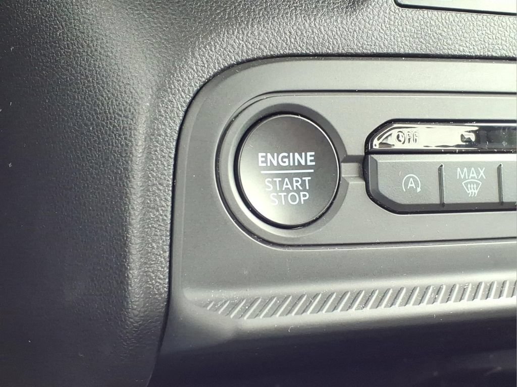 Used 2025 Ford Bronco Sport Outer Banks w/ Outer Banks Tech Package+ AWD/4WD image 8