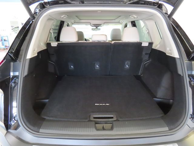 Used 2023 Nissan Rogue SV w/ SV Premium B Package image 34