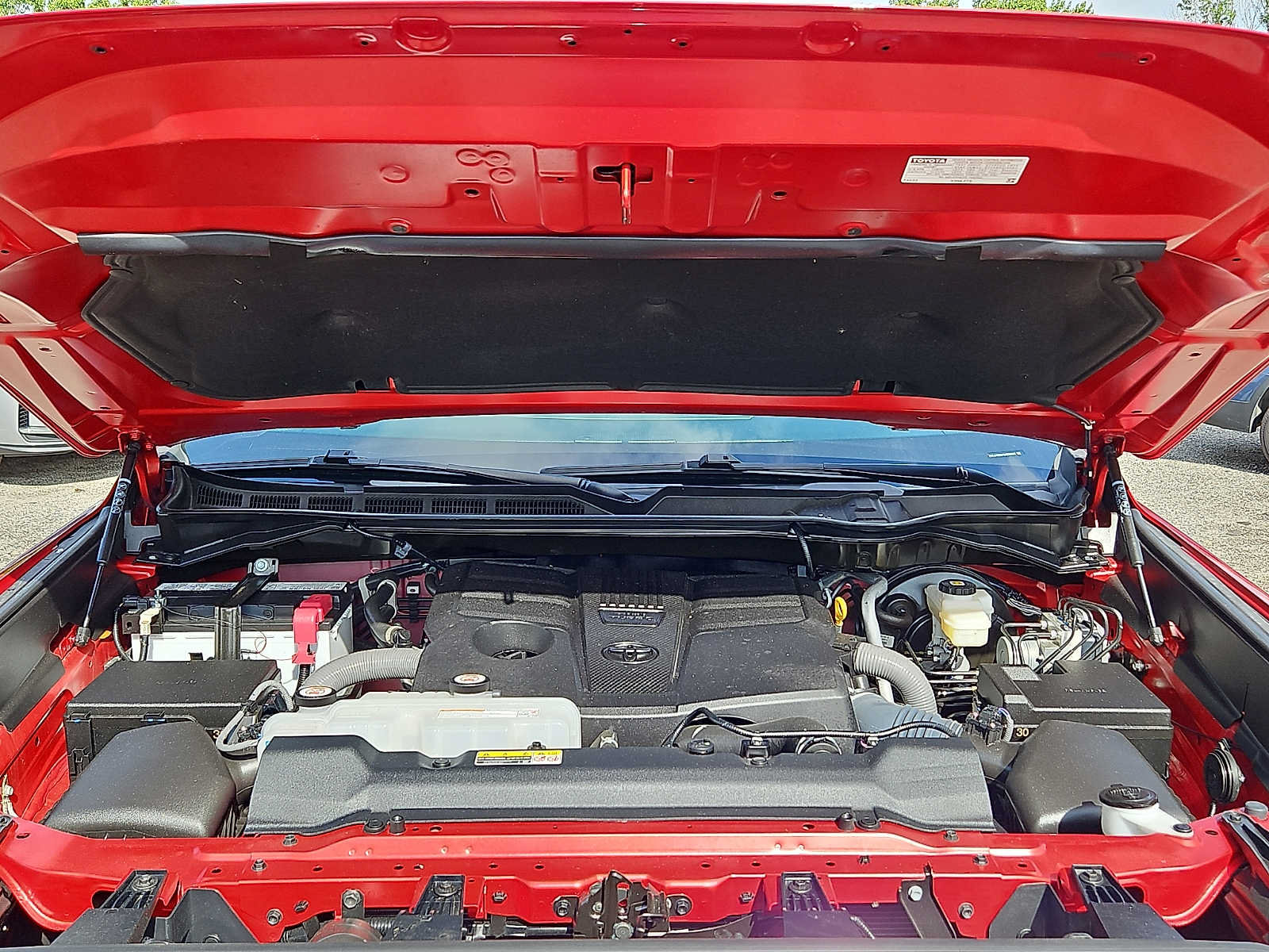 Used 2025 Toyota Tundra Limited AWD/4WD image 28
