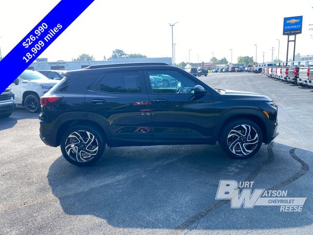 Used 2025 Chevrolet TrailBlazer RS w/ Convenience Package AWD/4WD image 9