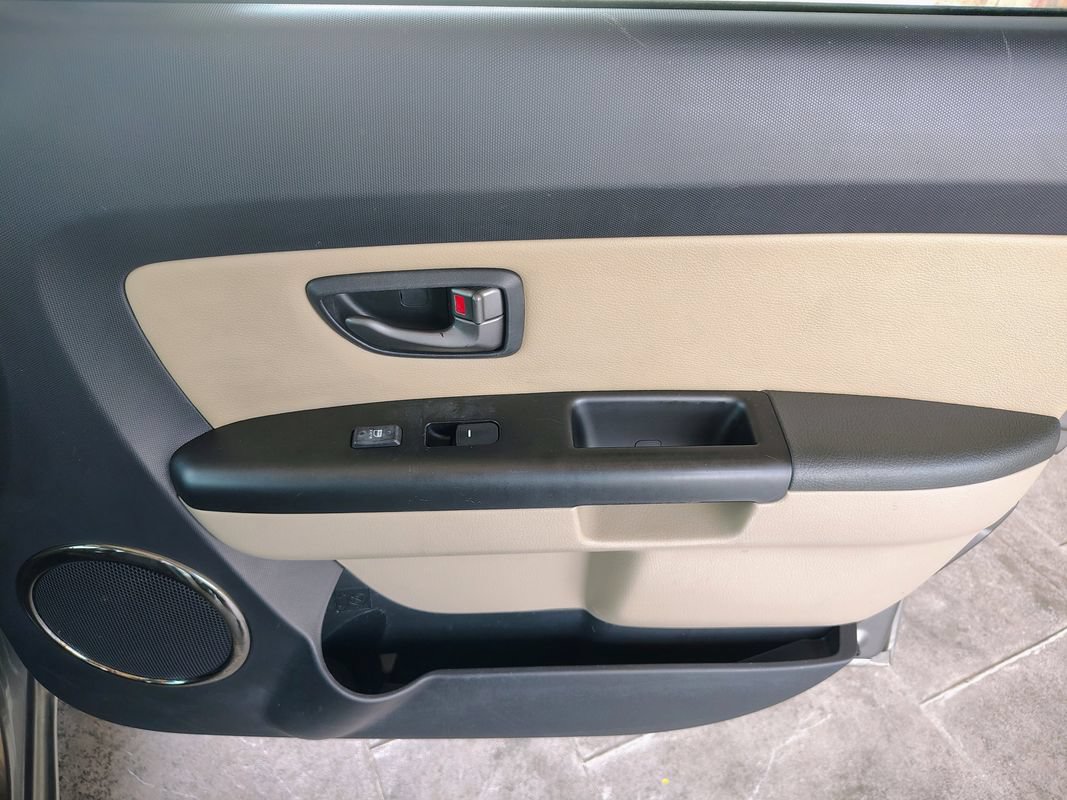 Used 2011 Kia Soul ! FWD image 20
