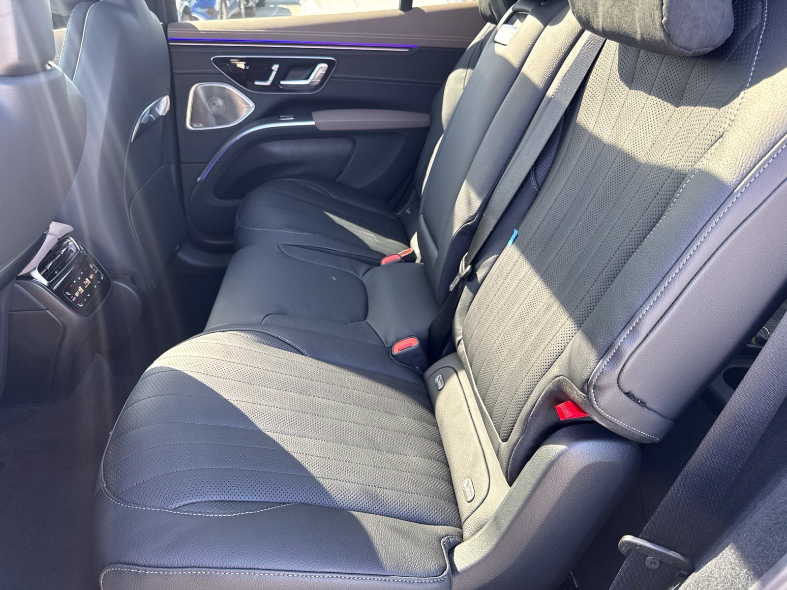 New 2027 Mercedes-Benz EQS 400 4MATIC SUV image 27