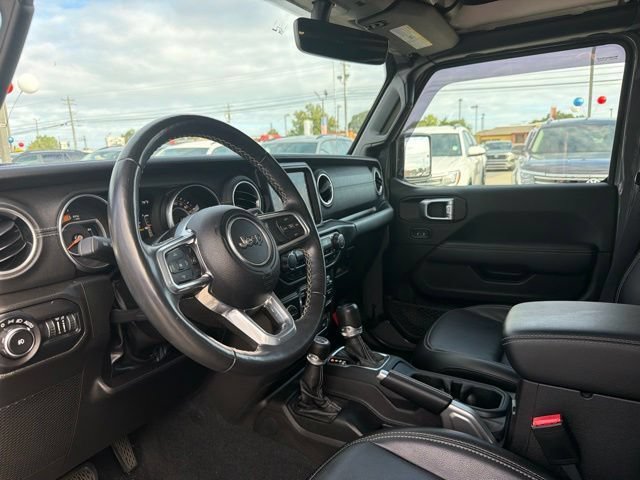 Used 2022 Jeep Wrangler Unlimited Sahara w/ Cold Weather Group AWD/4WD image 10
