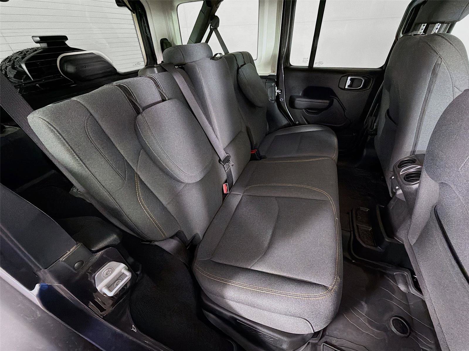 Used 2025 Jeep Wrangler Willys image 25