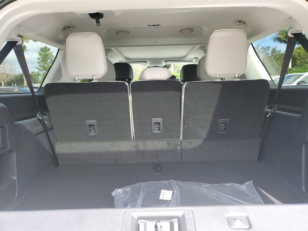 New 2025 Lincoln Navigator L Reserve image 6