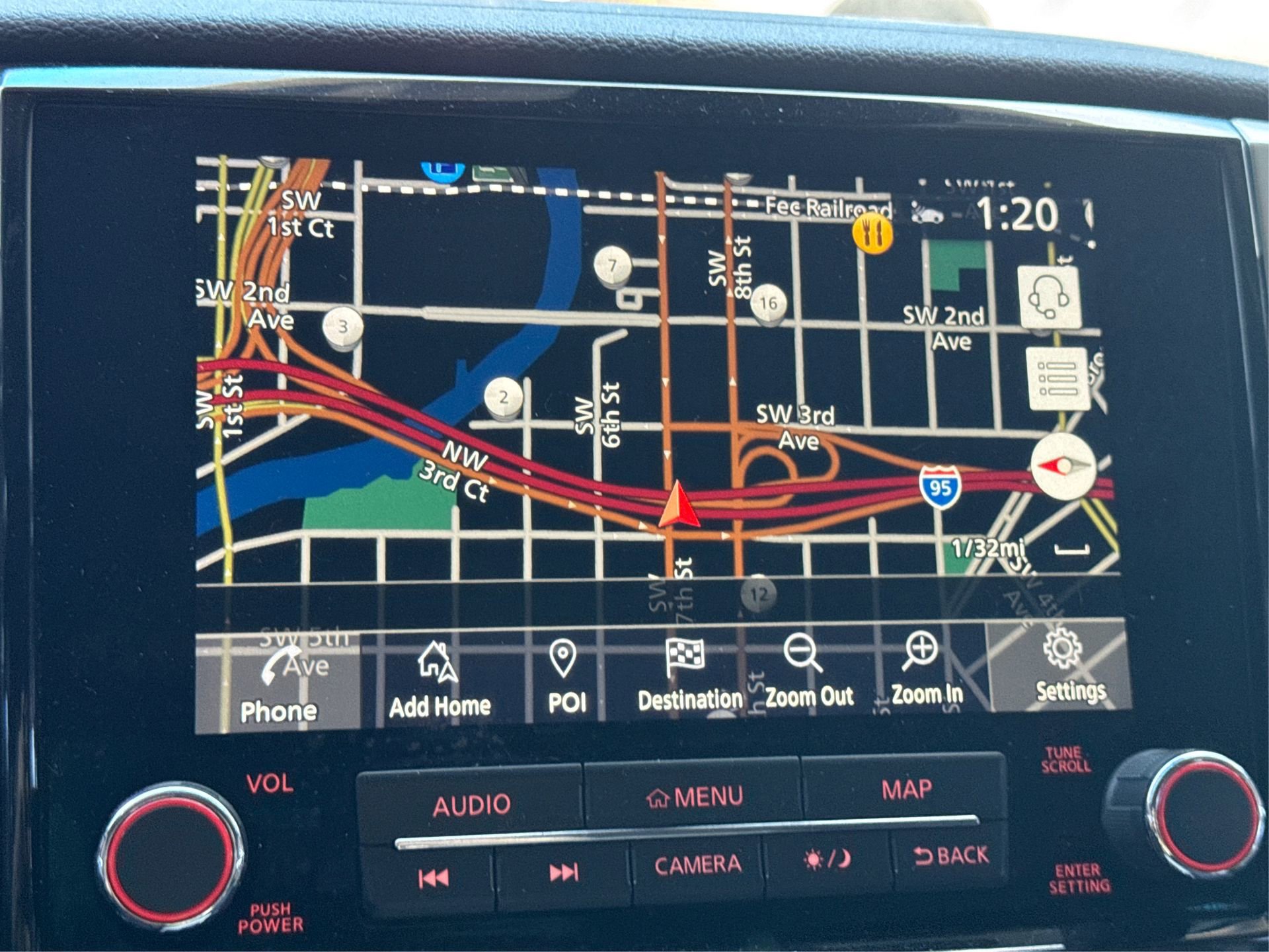 Used 2021 Nissan Titan SV w/ SV Convenience Package image 28