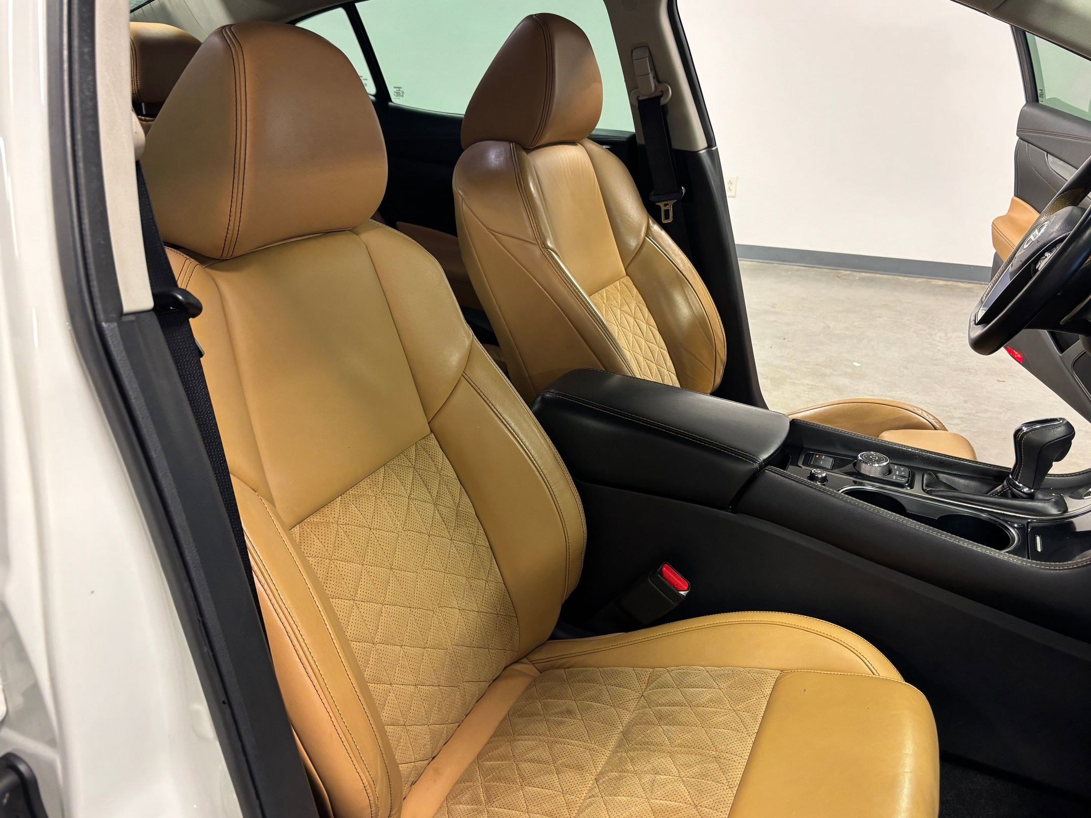 Used 2017 Nissan Maxima SR image 30