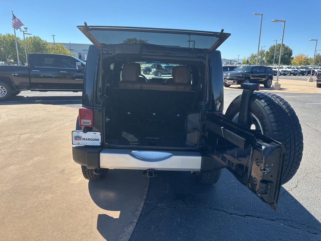 Used 2014 Jeep Wrangler Unlimited Sahara w/ Max Tow Package image 14