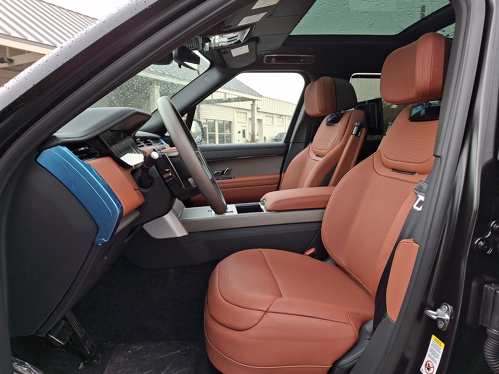 New 2026 Land Rover Range Rover SV image 11