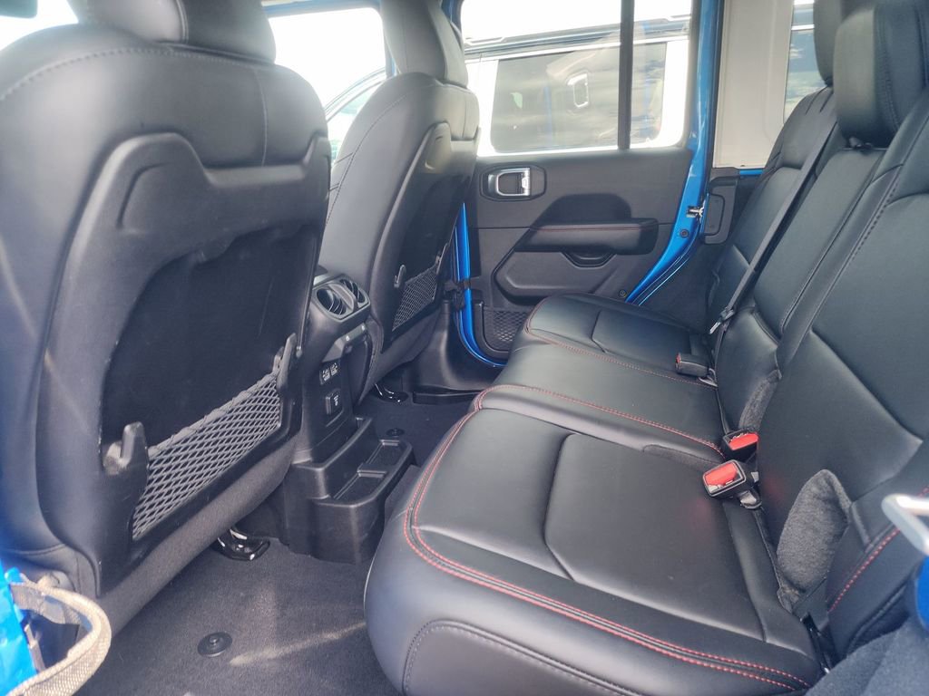 Used 2024 Jeep Wrangler Unlimited Rubicon AWD/4WD image 9