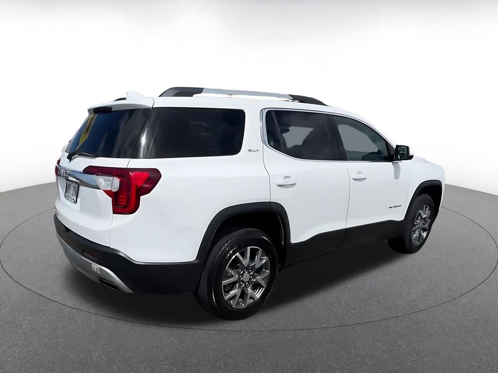 Used 2023 GMC Acadia SLT image 15