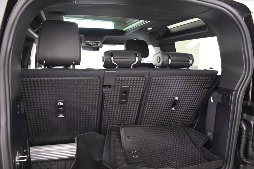 Used 2023 Land Rover Defender 90 X AWD/4WD image 23