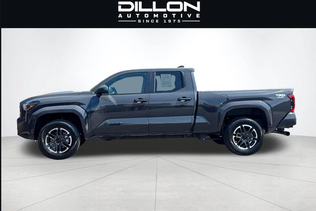 Used 2025 Toyota Tacoma TRD Sport AWD/4WD image 7