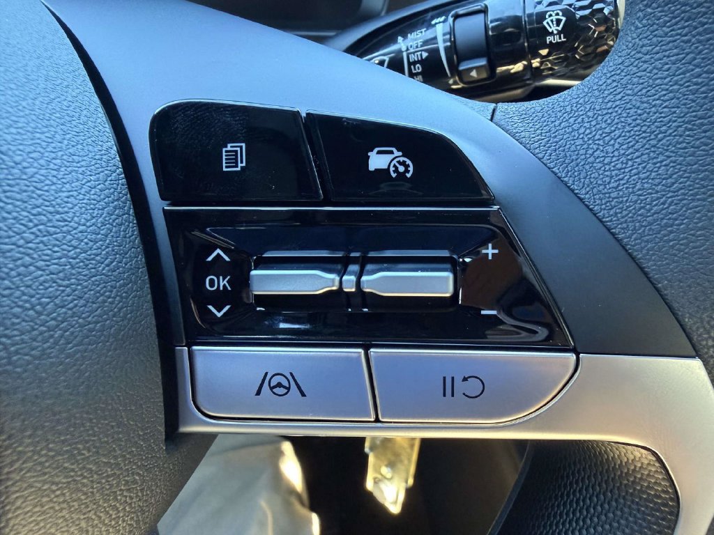New 2026 Hyundai Elantra SE FWD image 22