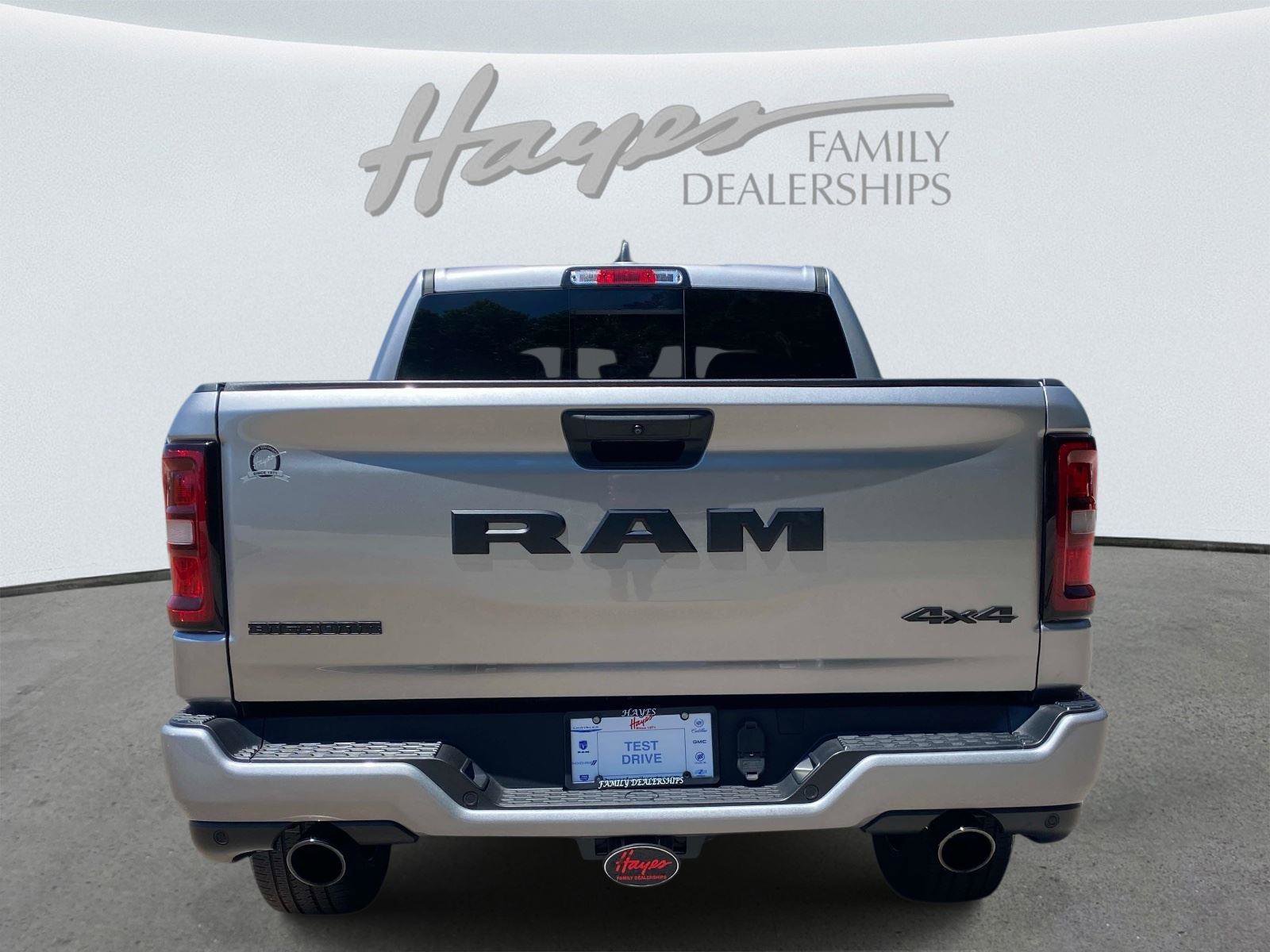 Used 2025 RAM 1500 Big Horn AWD/4WD image 4