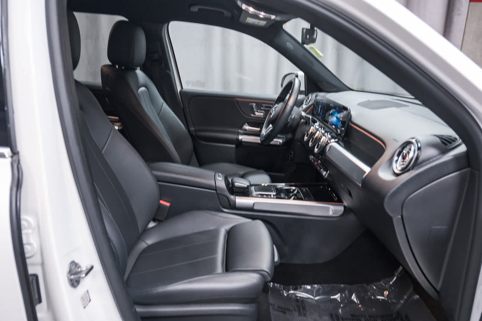 Used 2022 Mercedes-Benz GLB 250 image 20