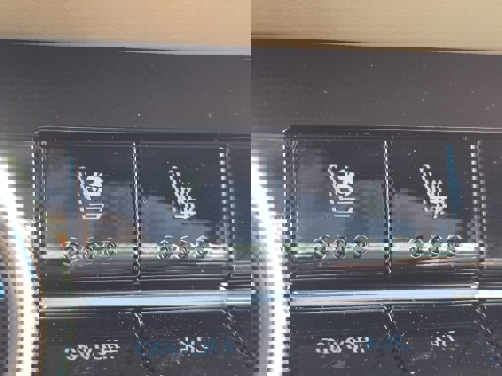 New 2026 Chevrolet Equinox ACTIV w/ Convenience Package III image 4