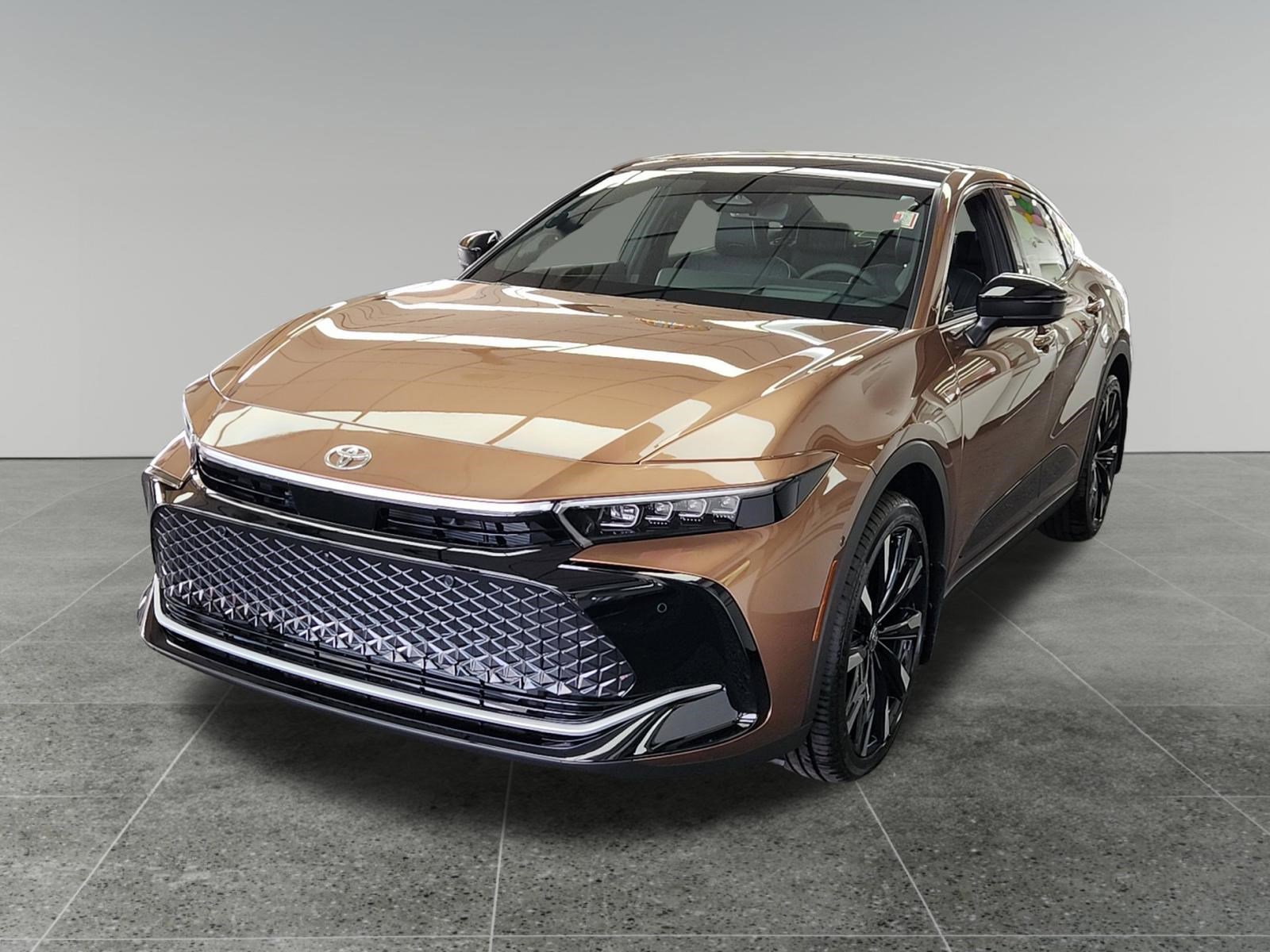 New 2026 Toyota Crown Platinum AWD/4WD image 3