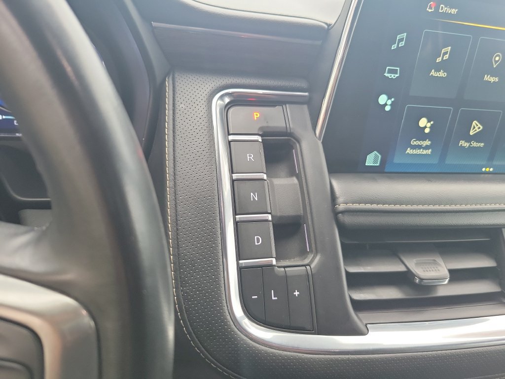 Used 2024 Chevrolet Suburban Premier AWD/4WD image 38
