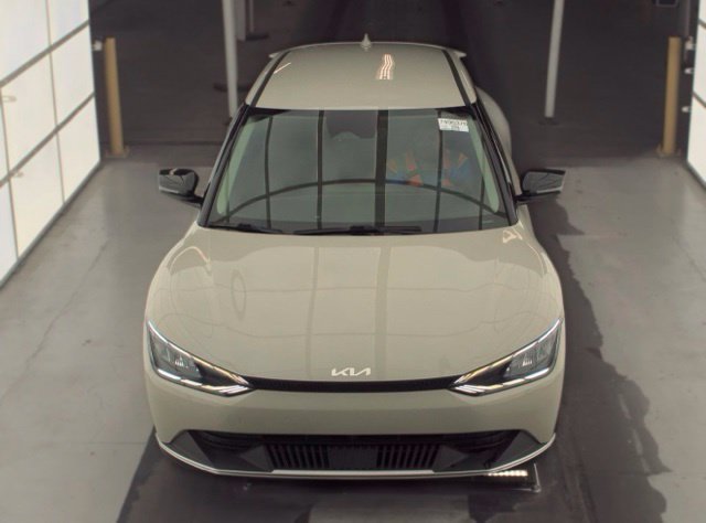 Certified 2024 Kia EV6 Light RWD image 2