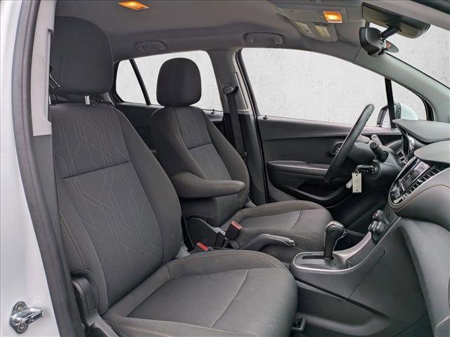 Used 2020 Chevrolet Trax LT image 20