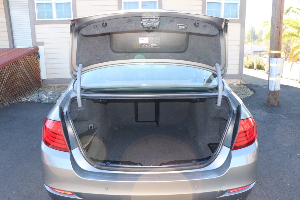 Used 2014 BMW 535d Sedan RWD image 49