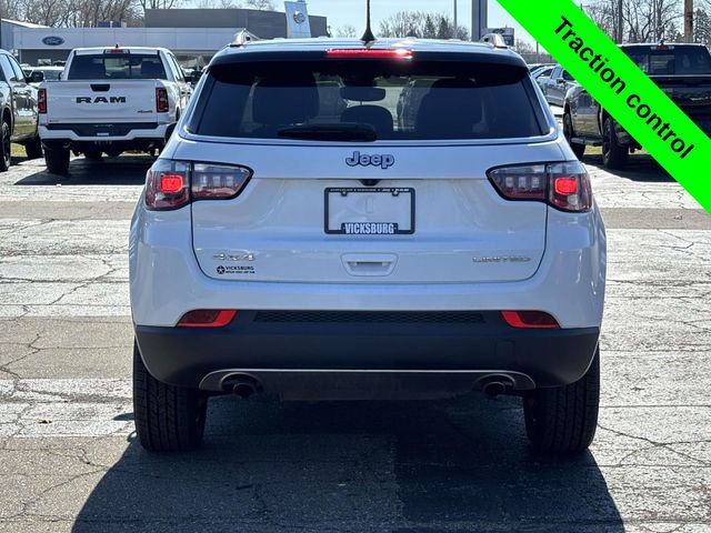 Used 2023 Jeep Compass Limited image 34