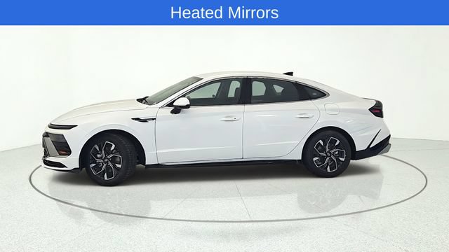 Used 2024 Hyundai Sonata SEL FWD image 2