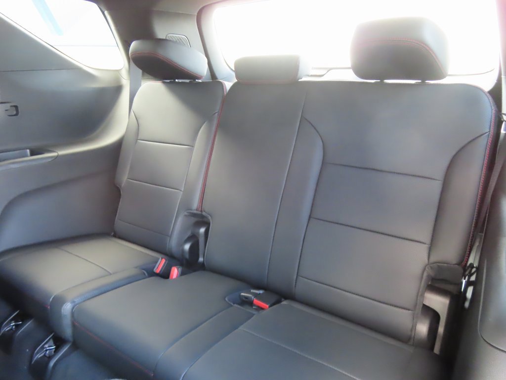 New 2026 Chevrolet Traverse RS w/ LPO, Floor Liner Package image 27