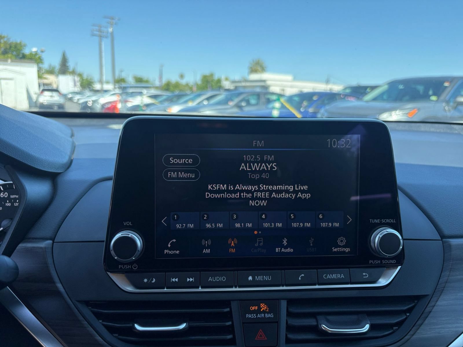 Used 2025 Nissan Altima 2.5 SV FWD image 20