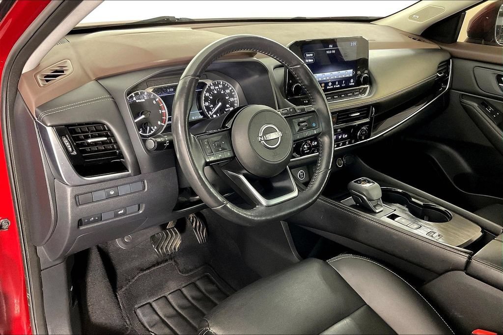 Used 2023 Nissan Rogue SL w/ SL Premium Package FWD image 15