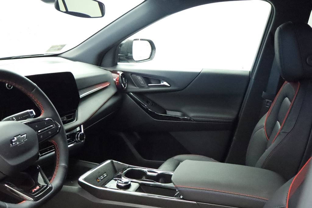 Used 2025 Chevrolet Equinox RS w/ Convenience Package III image 31