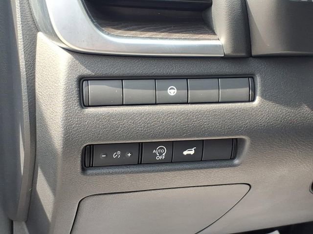 Used 2023 Nissan Rogue Platinum image 19