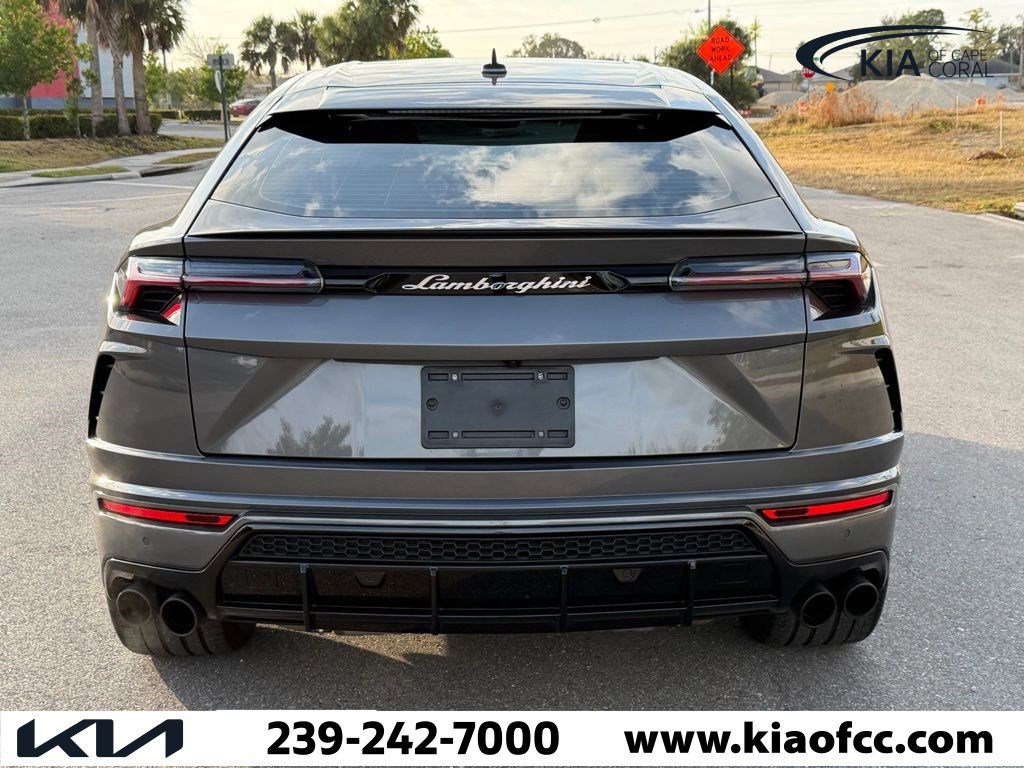 Used 2021 Lamborghini Urus image 6