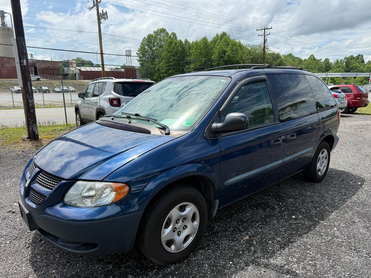 Used 2002 Dodge Caravan SE FWD image 3