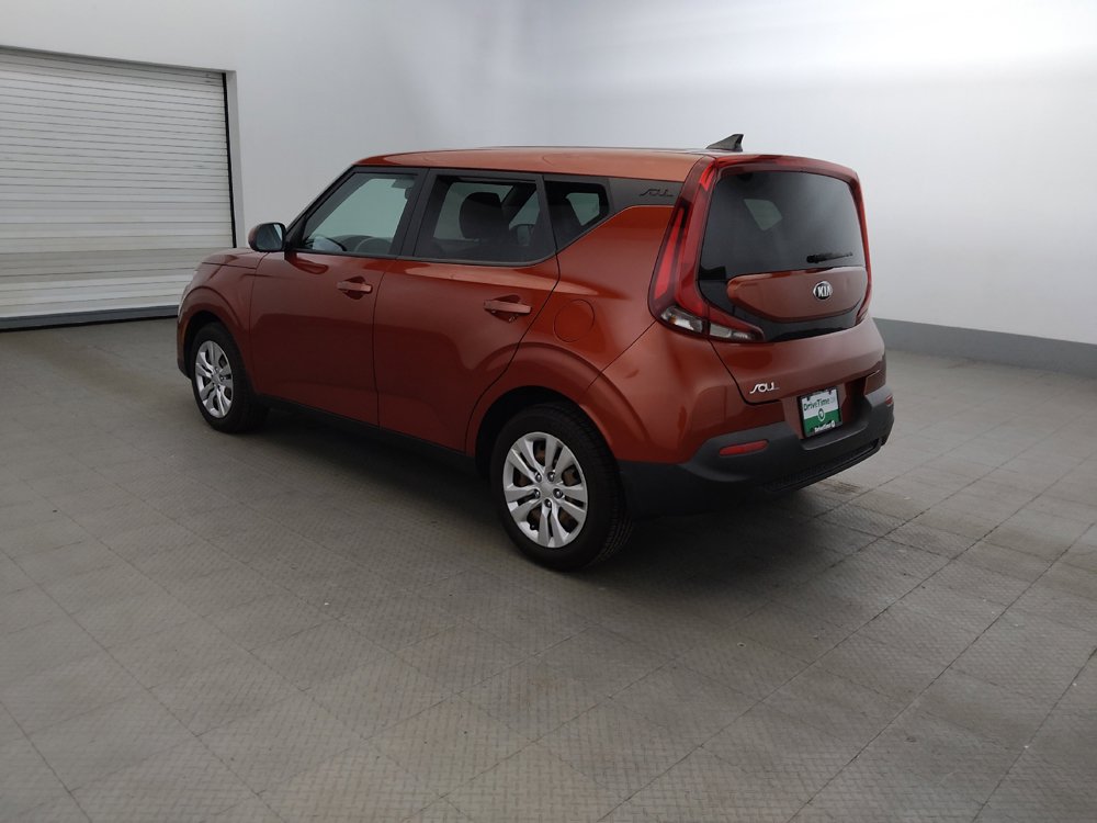 Used 2021 Kia Soul LX FWD image 3