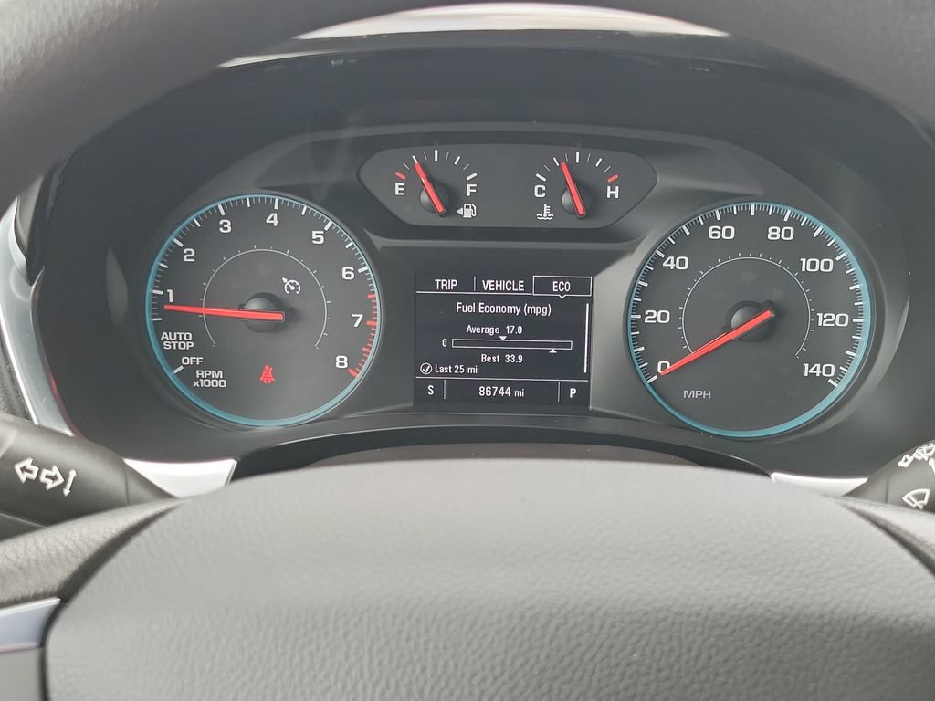 Used 2021 Chevrolet Traverse LS FWD image 13